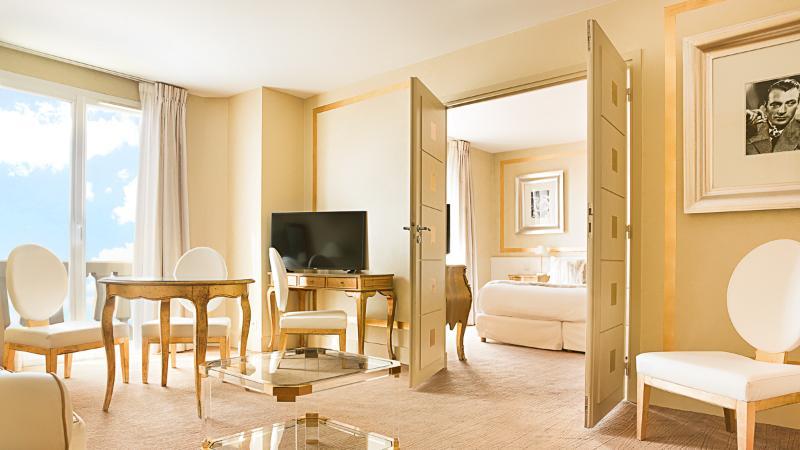 Hotel Renoir Cannes Exterior photo